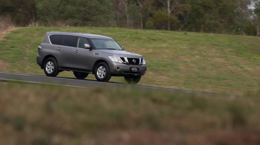  Nissan Patrol 2013 года  (фото 10 из 20)